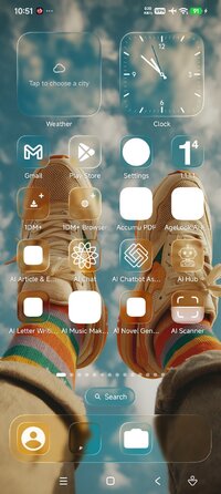 Screenshot_2026-10-05-10-51-56-920_liquid.glass.launcher.jpg