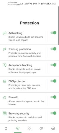 Screenshot_20251121_233053_com.adguard.android.jpg
