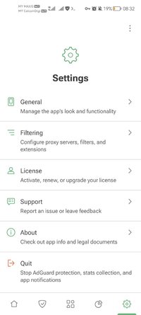 Screenshot_20251125_083202_com.adguard.android.jpg