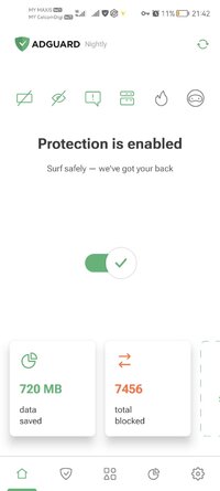 Screenshot_20251206_214207_com.adguard.android.jpg