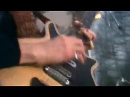 vf_Queen - We Will Rock You (Official Video)(360P)_120000.jpeg